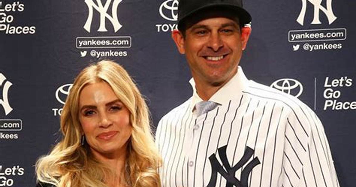 Aaron Boone's Wife: a Look at Their Life Together Through Photos