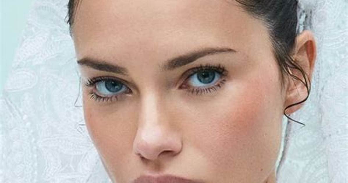 Adriana Lima: the Journey of a Supermodel Icon