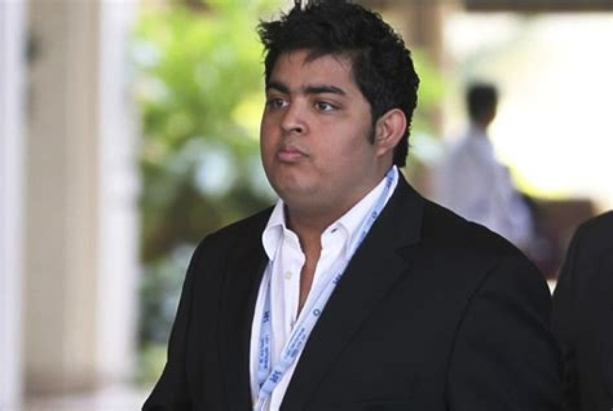 Akash Ambani Age: a Comprehensive Insight into the Life of a Business Mogul