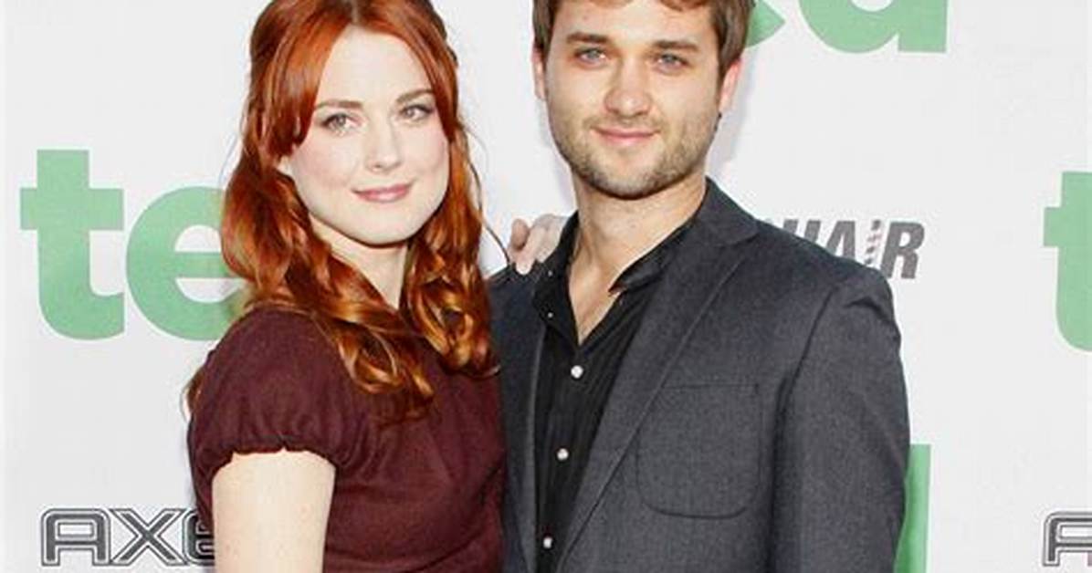 Alexandra Breckenridge, Drew Van Acker's Wife