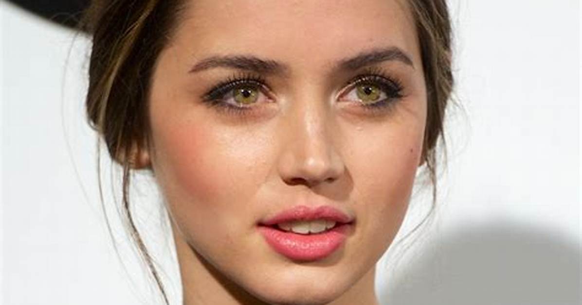 Ana De Armas: the Enigmatic Elegance of the Ghosted Dress