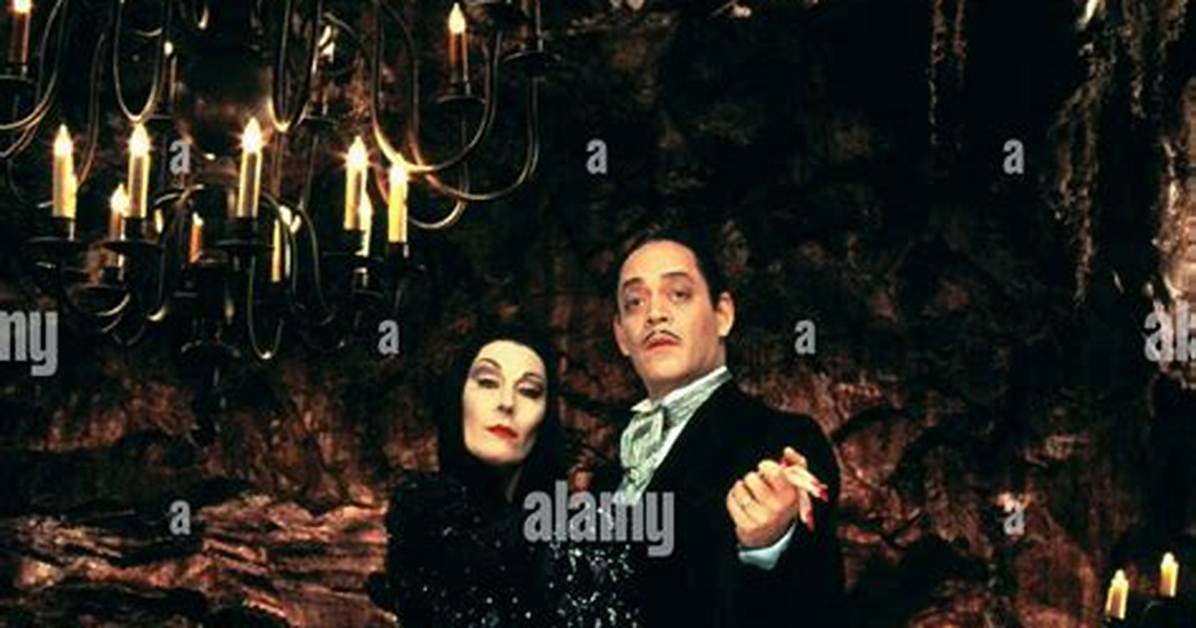 Anjelica Huston and Raul Julia: a Deep Dive into Their Relationship