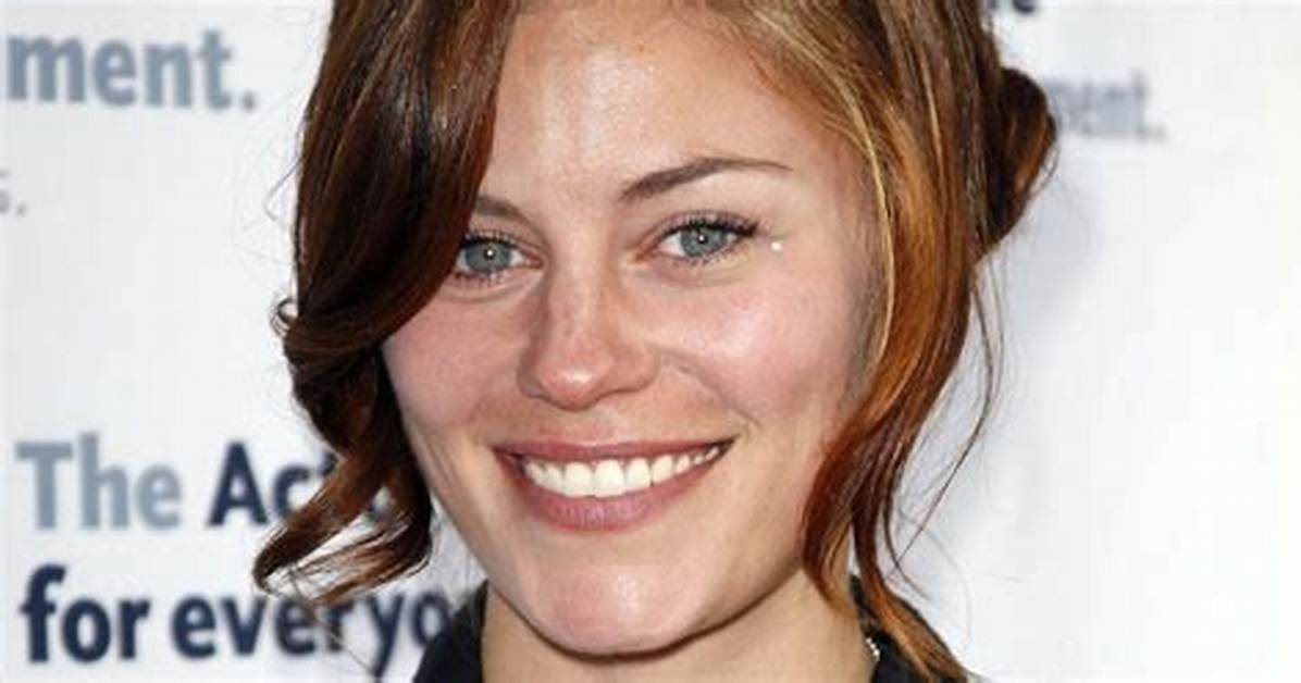 Cassidy Freeman Married, Family, Bio, Net Worth
