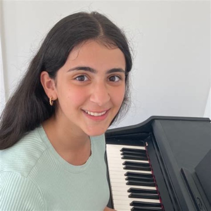 Elani Nassif: Insights & Discoveries - [Your Guide]