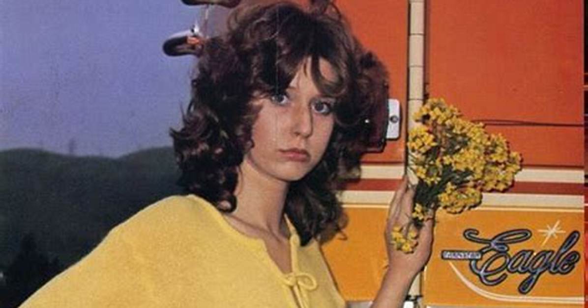 Embracing Freedom: the 70S Braless Revolution