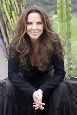 Get to Know Kate Del Castillo Biography