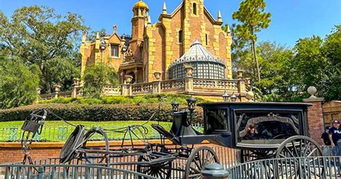 Is Disney's Haunted Mansion Connected to Eddie Murphy's Movie?