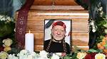 Is Willie Nelson Dead? Uncovering the Truth