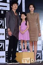Jang Hyuk-Jin and His Wife: a Look into Their Relationship