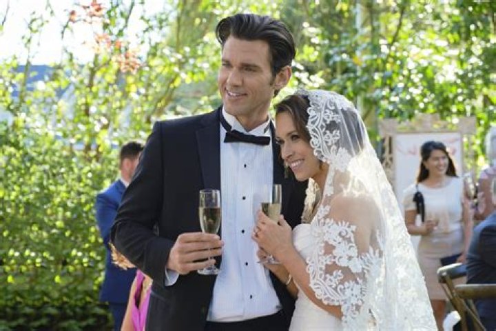 Kayla Wallace & Kevin McGarry: Wedding Joy & WCTH Romance!