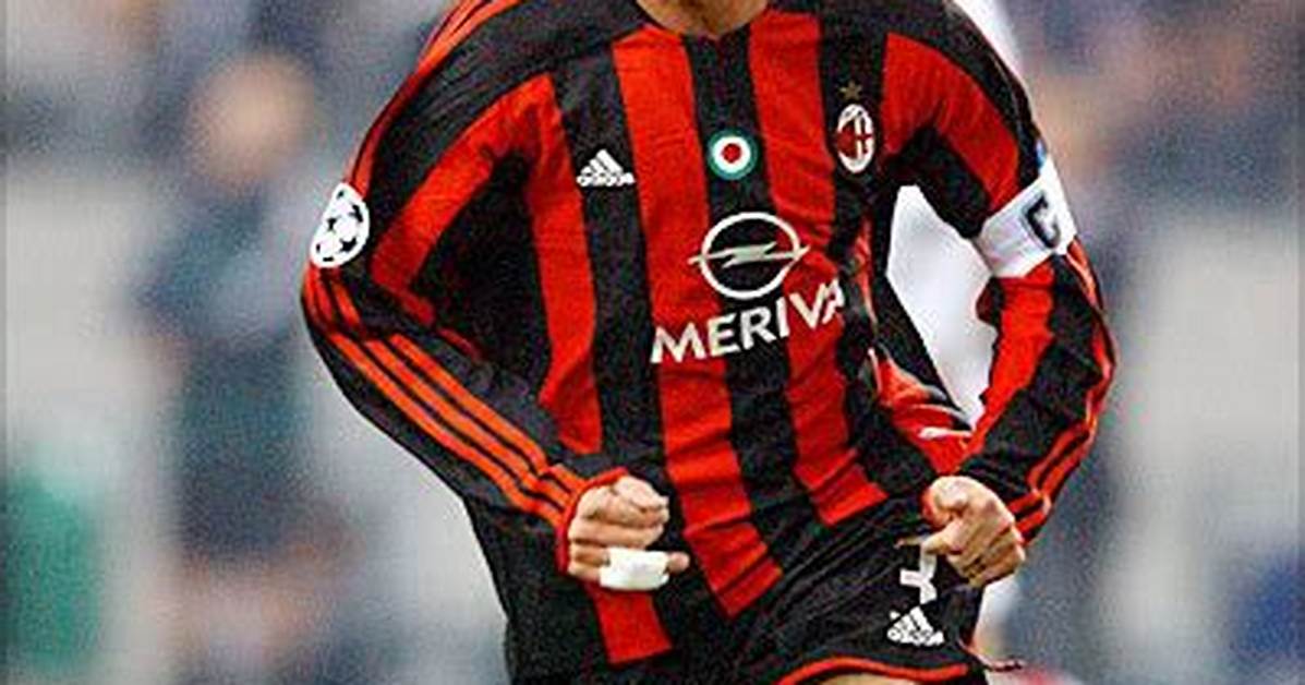 Maldini's Height and Football Mastery