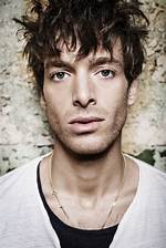 Unveiling the Mystery of Paolo Nutini Height