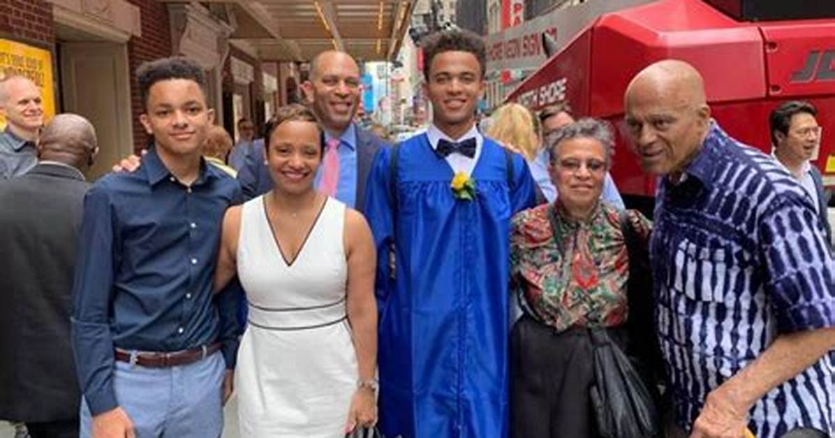 Unveiling the Personal Life of Hakeem Jeffries: Does He Have a Wife?