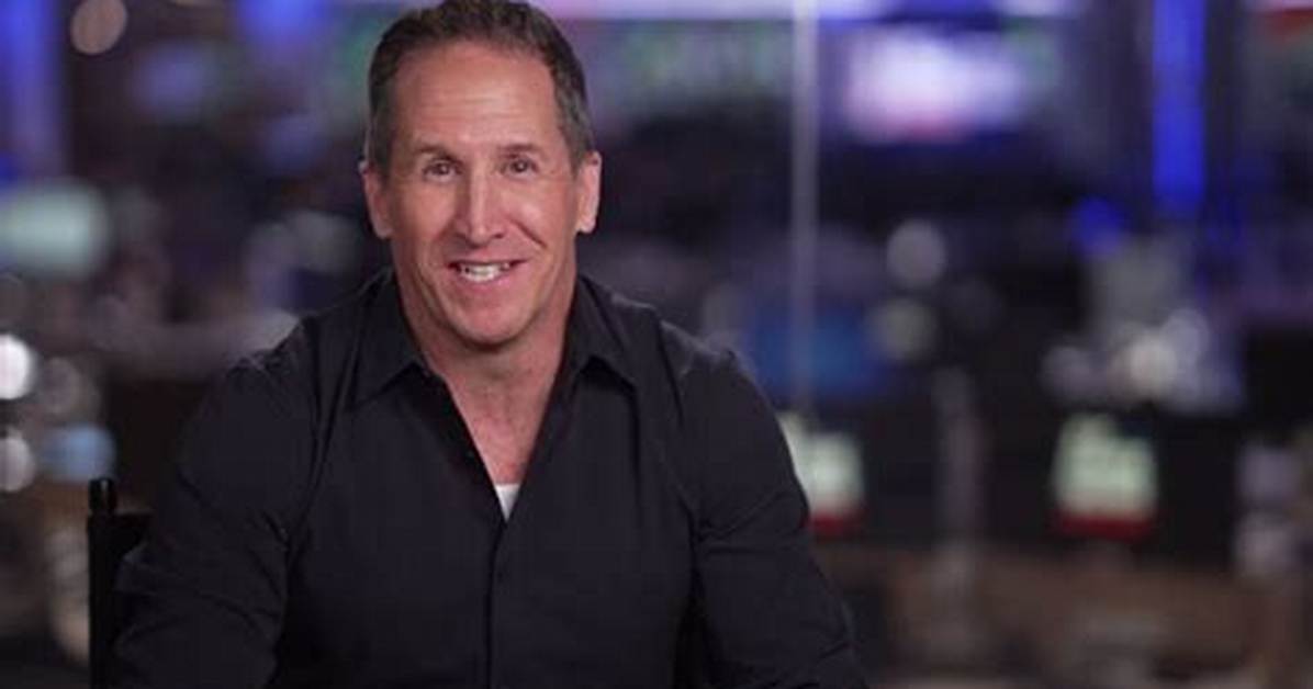 What Happened to Fox News Mike Tobins Neck and Why Is It Always on the News?